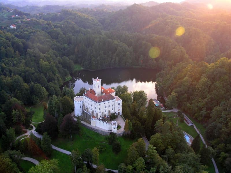 Historical Sites with Local Guides